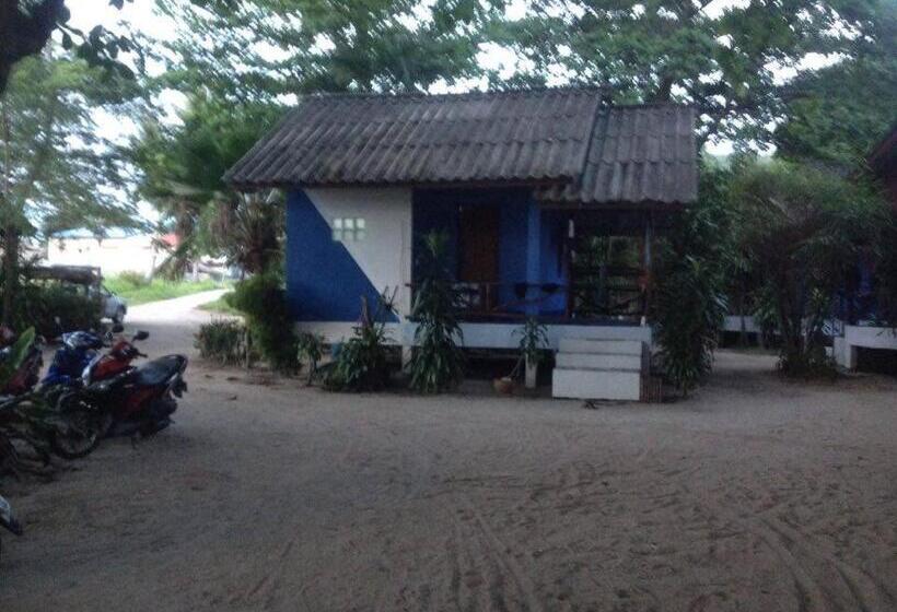 غرفة قياسية ثلاثية مطلة علي الحديقة, Two Rocks Bungalows