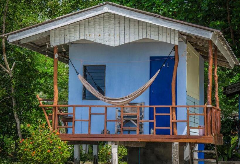 بنجلو قياسى, Two Rocks Bungalows