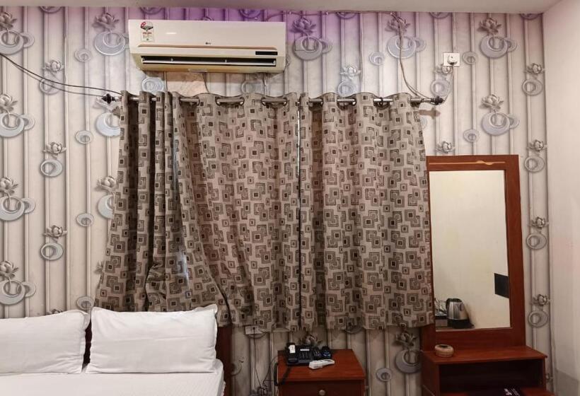 اتاق لوکس, Staymaker The Splces   Bidhannagar