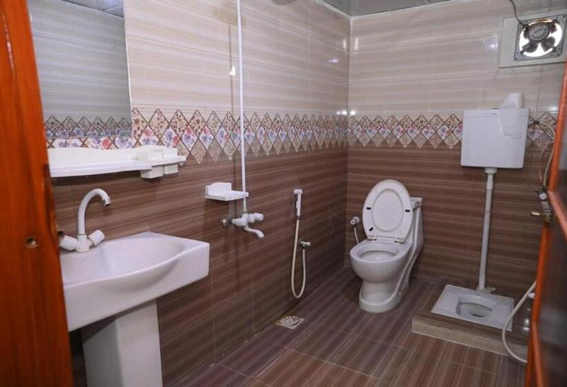 اتاق لوکس یک تخته, Serina Inn