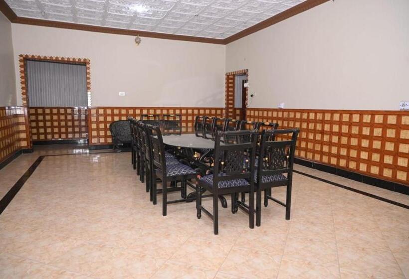 اتاق لوکس یک تخته, Serina Inn