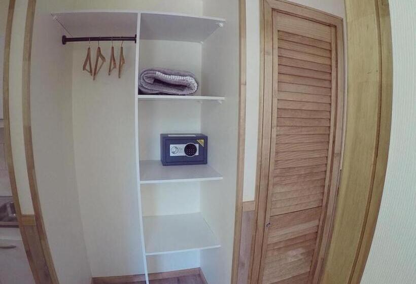 شقة غرفة واحدة, Apart Hotel Suveral