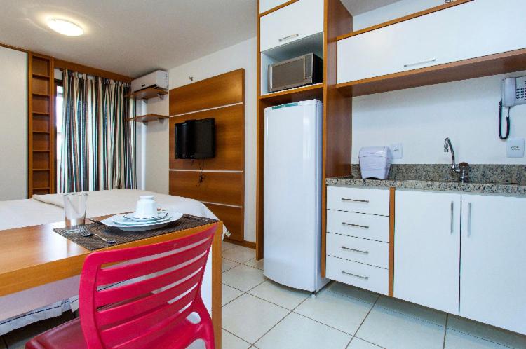 带1个卧室的带阳台的公寓, Flat Na Beira Do Lago 5min Da Esplanada Dos Ministérios