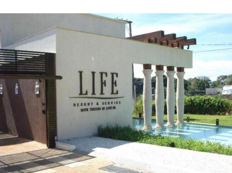 带1个卧室的带阳台的公寓, Flat Na Beira Do Lago 5min Da Esplanada Dos Ministérios