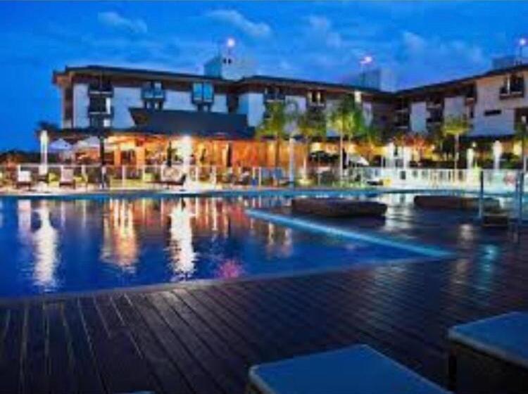 带1个卧室的带阳台的公寓, Flat Na Beira Do Lago 5min Da Esplanada Dos Ministérios