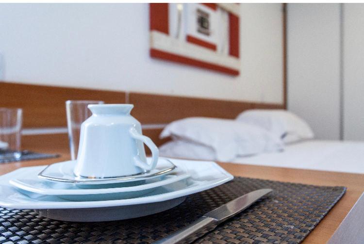 带1个卧室的带阳台的公寓, Flat Na Beira Do Lago 5min Da Esplanada Dos Ministérios