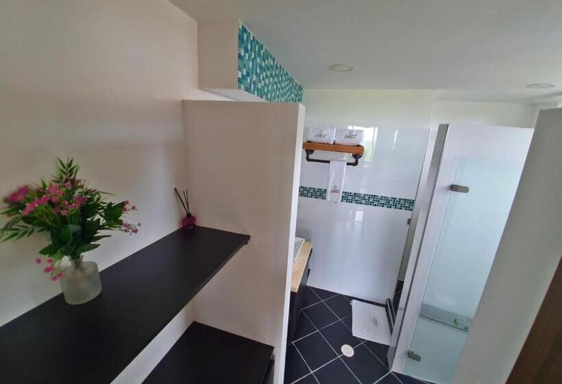 جناح جونيور مزوَّد بشرفة, Hacienda Isabela Hotel Campestre