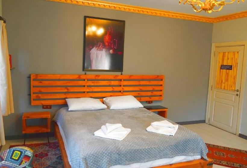 اتاق استاندارد با تخت بزرگ, Alpha Stone House