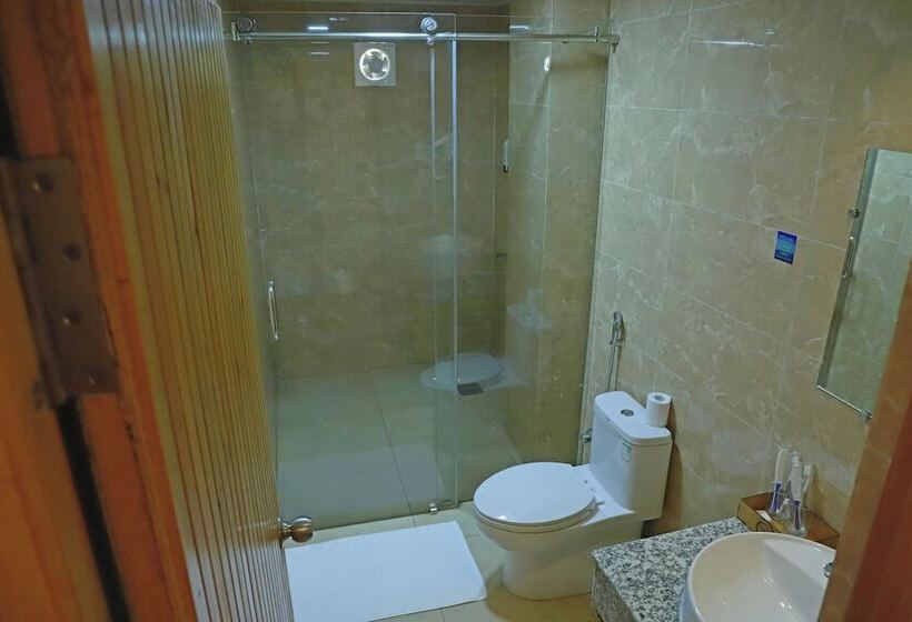 Deluxe Room, Cholay Khangzang