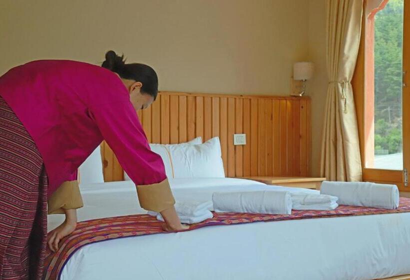 Deluxe Room, Cholay Khangzang