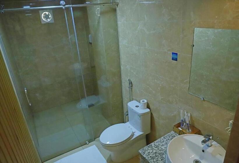 Deluxe Room, Cholay Khangzang