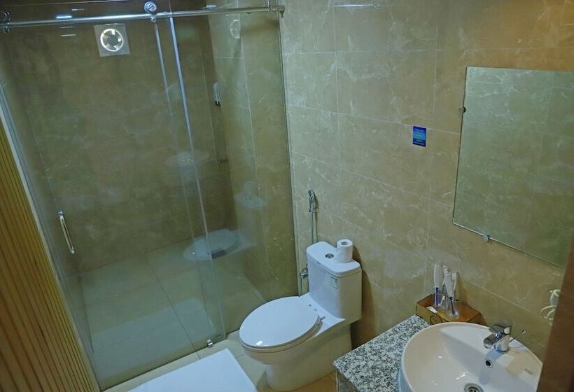 Deluxe Room, Cholay Khangzang