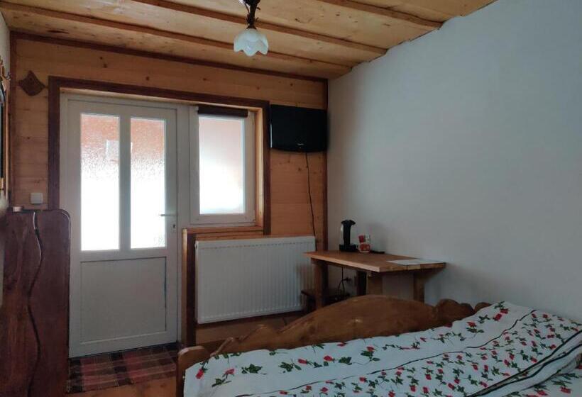 Casa 3 Dormitorios, у яслигана