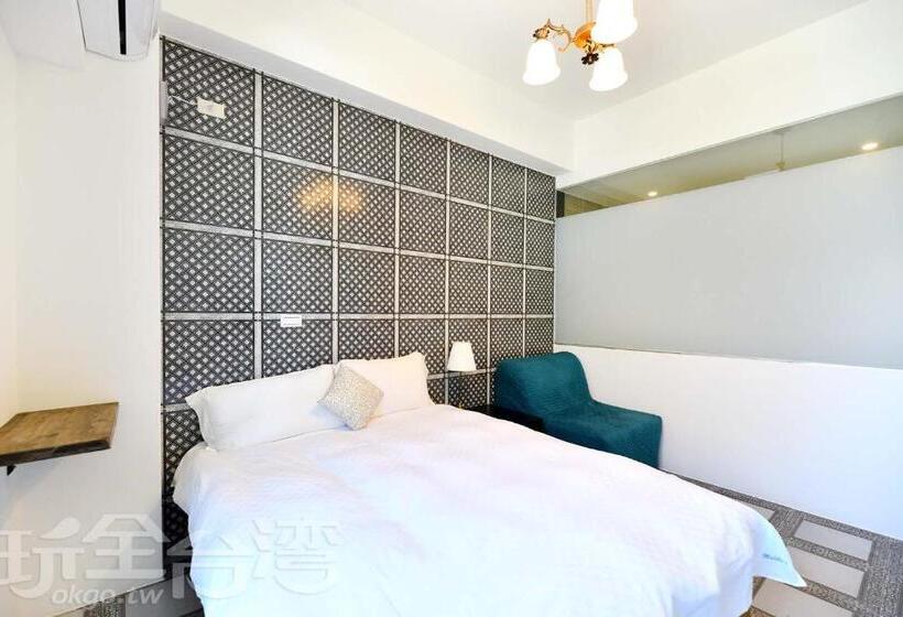 اتاق استاندارد با بالکن, Blue Hole Guesthouse藍洞民宿