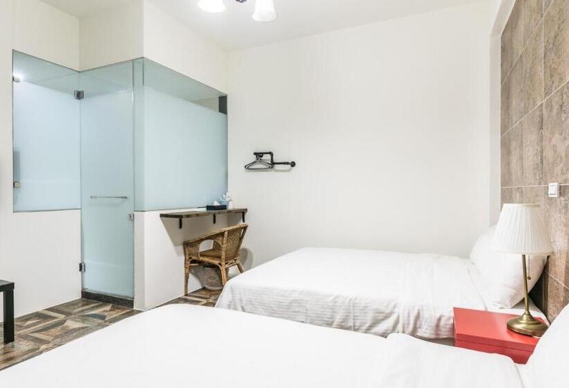 اتاق استاندارد چهار تخته, Blue Hole Guesthouse藍洞民宿