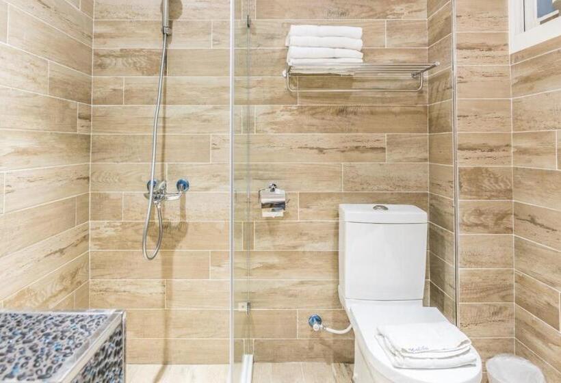 اتاق استاندارد چهار تخته, Blue Hole Guesthouse藍洞民宿