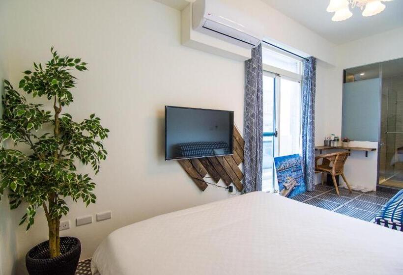 اتاق استاندارد با بالکن, Blue Hole Guesthouse藍洞民宿