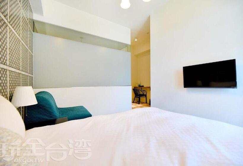 اتاق استاندارد با بالکن, Blue Hole Guesthouse藍洞民宿