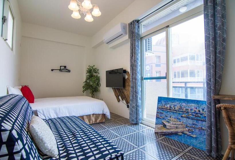 اتاق استاندارد با بالکن, Blue Hole Guesthouse藍洞民宿