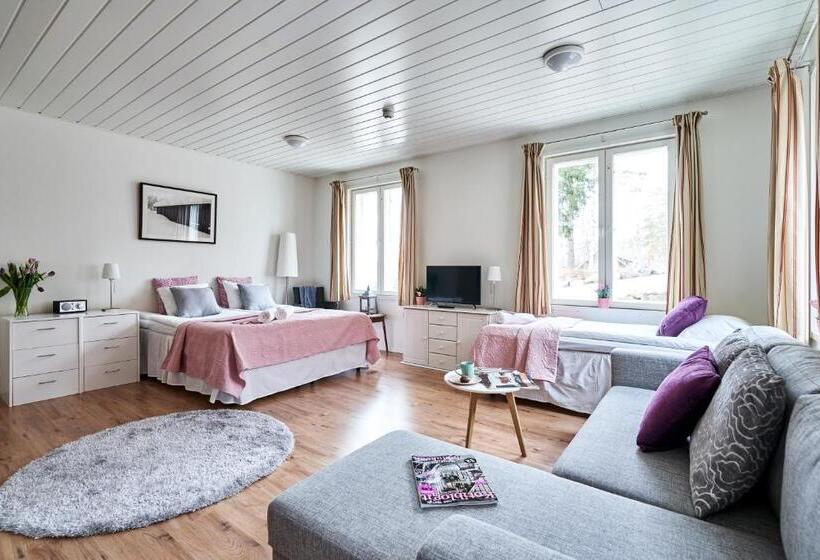 استودیوی سوپریور, Guest House Porvoo