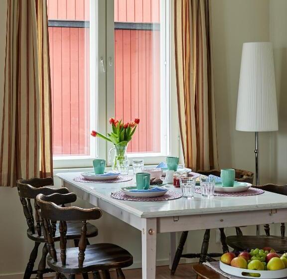 استودیوی سوپریور, Guest House Porvoo