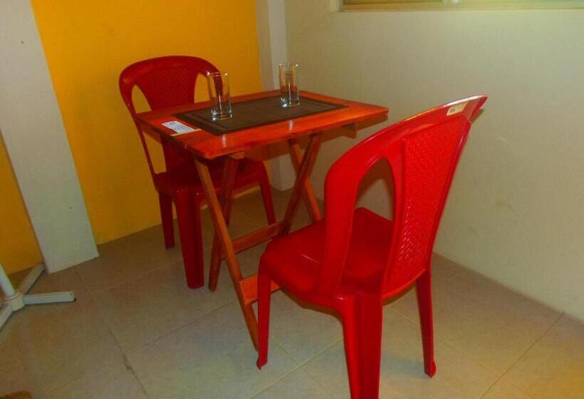 スタンダードルーム, La Casa De Lili