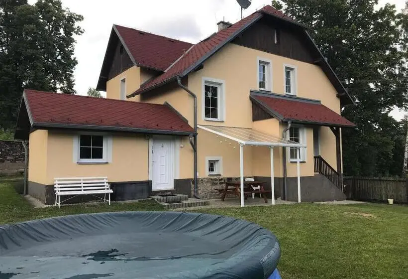Standard Kolmen Hengen Huone, Penzion Pod Kostelem