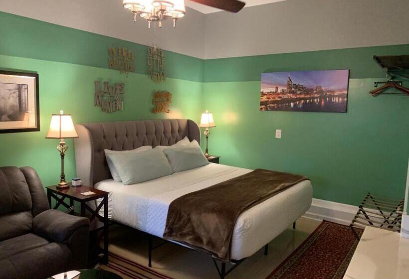 בית, 4 חדרי שינה, Rick S Downtown Nashville Guest House