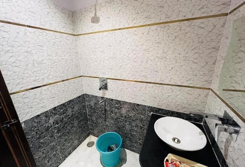 デラックスルーム, Awadh Hotel Ayodhya