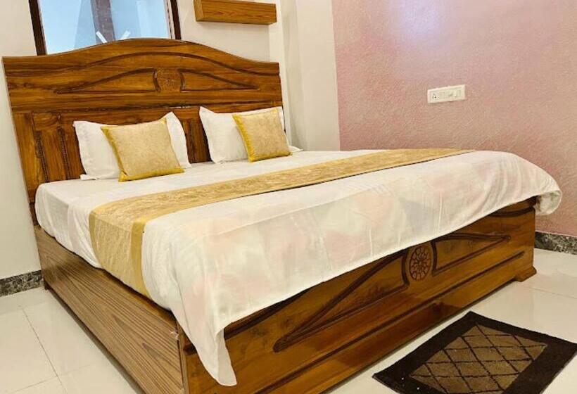 חדר דלוקס, Awadh Hotel Ayodhya