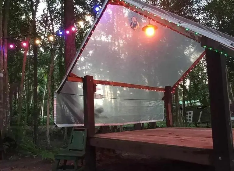 Standard Tent, Bar Horizon Hostel