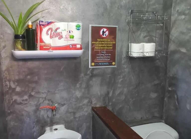 Standard Tent, Bar Horizon Hostel