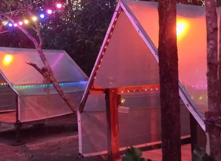 Standard Tent, Bar Horizon Hostel