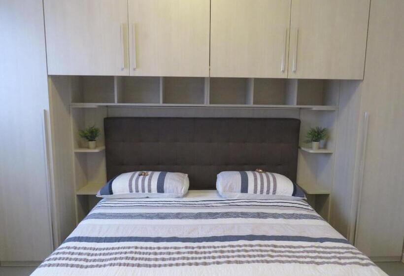 شقة غرفتين, Assago Forum Apartment