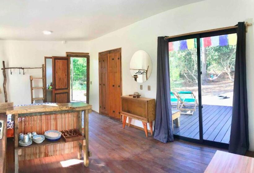 بانگلوی لوکس, Eco House Via Verde
