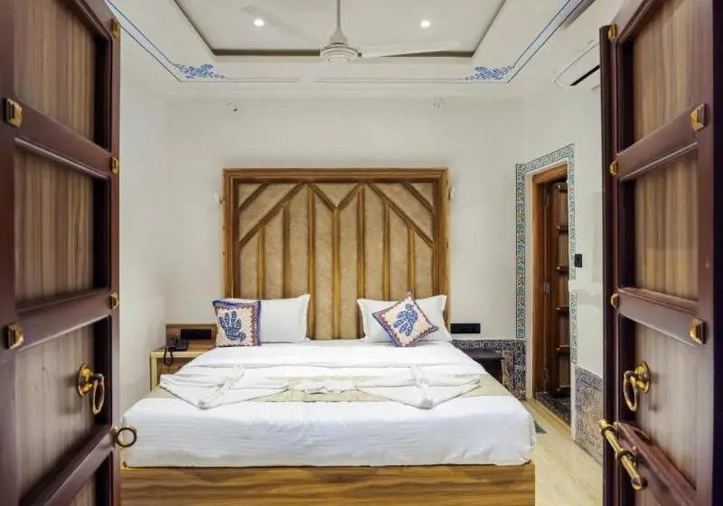 Chambre Standard Lit King Size, Amoraya Udaipur