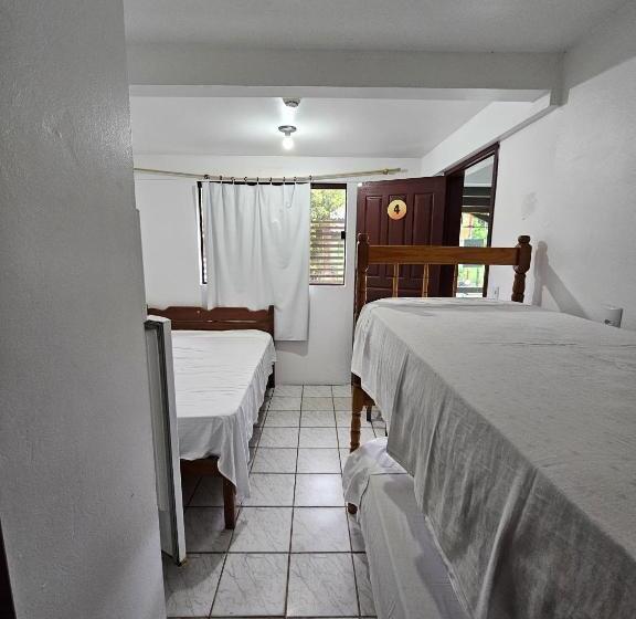 חדר סטנדרט לארבעה, Recanto Das Ondas