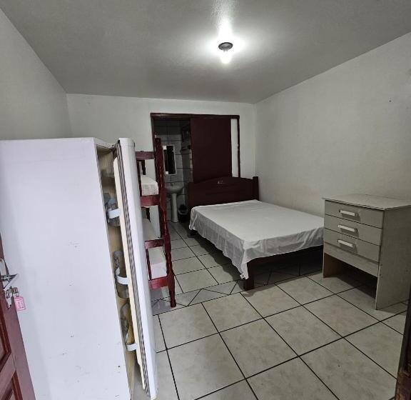 חדר סטנדרט לארבעה, Recanto Das Ondas