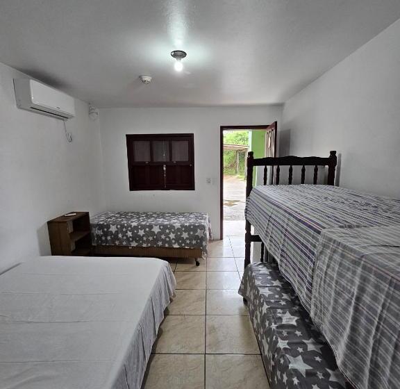 חדר משפחתי, Recanto Das Ondas