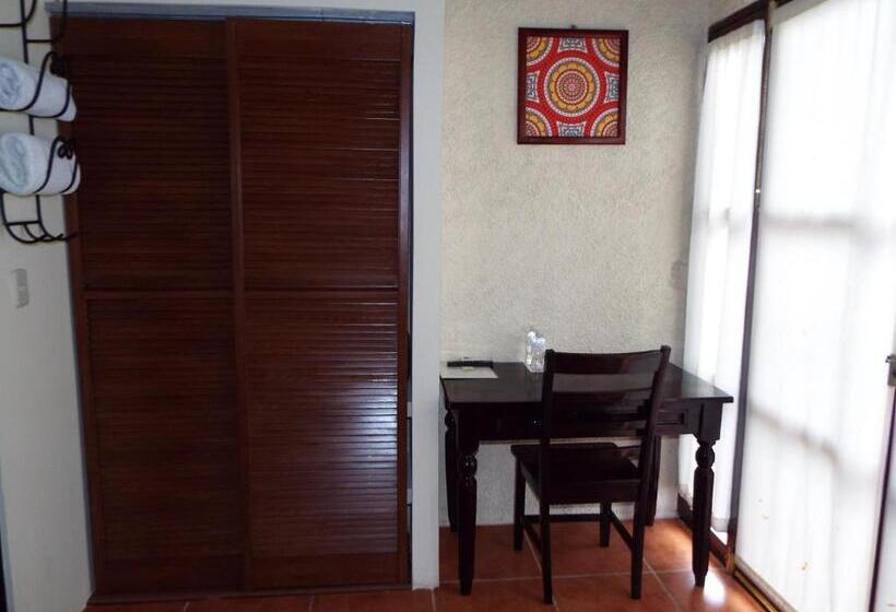 اتاق استاندارد با 2 تخت دوبل, Rual S