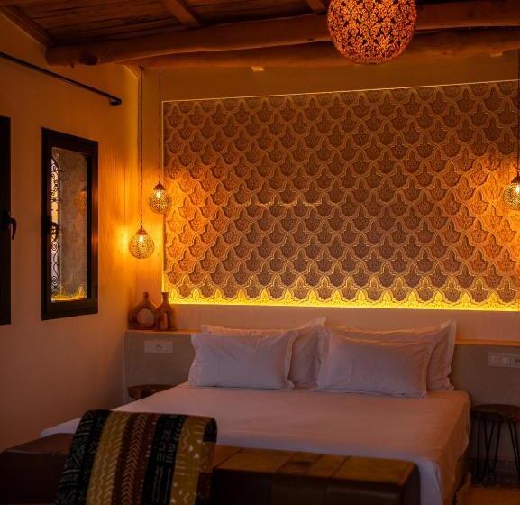 اتاق لوکس با بالکن, Sahara Pearl