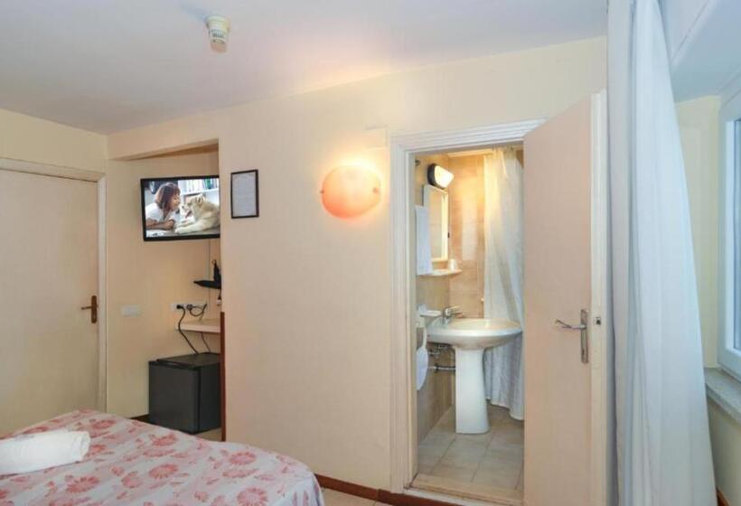 غرفة إقتصادية, Storyville Simple Stay