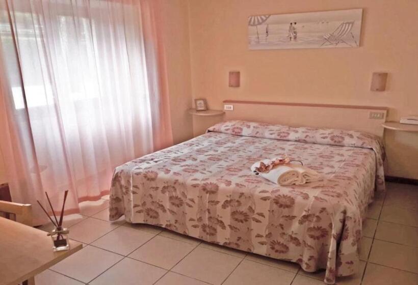 غرفة إقتصادية, Storyville Simple Stay