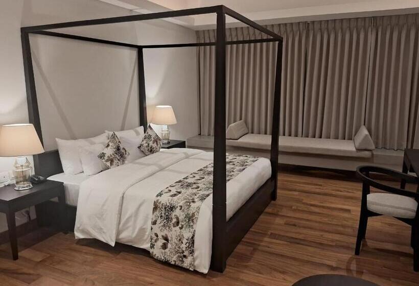 スーペリアトリプルルーム, Taprobane House