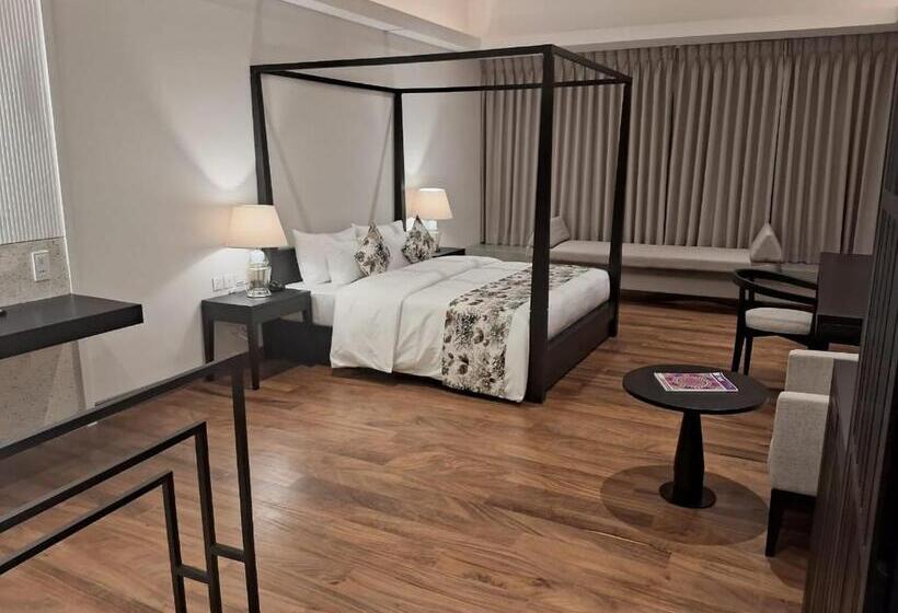 スーペリアトリプルルーム, Taprobane House