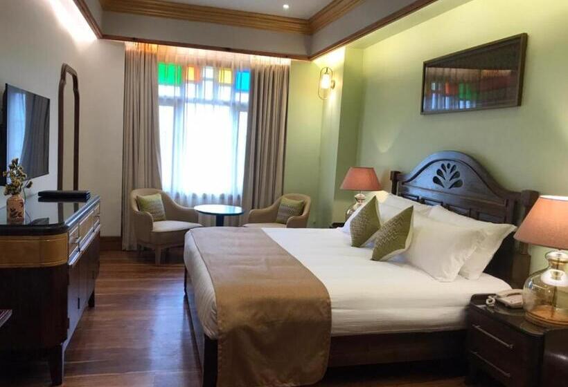 Номер Deluxe, The Shillong Address