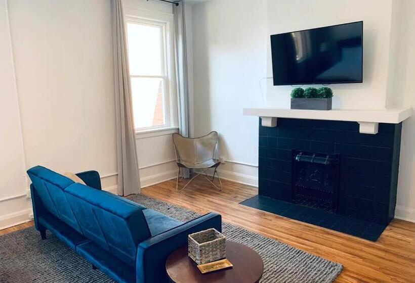 침실 1개 아파트, Library Square Suites
