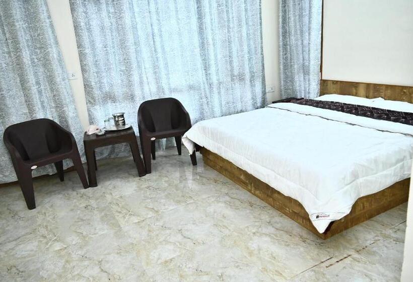 اتاق استاندارد با چشم‌انداز کوهستان, Oakswood B&b