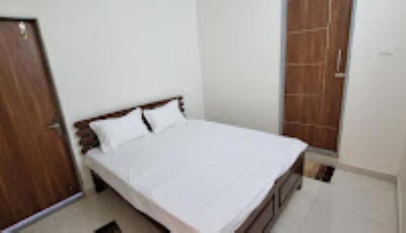 豪华房间, Roopmati Hotel, Madhya Pradesh