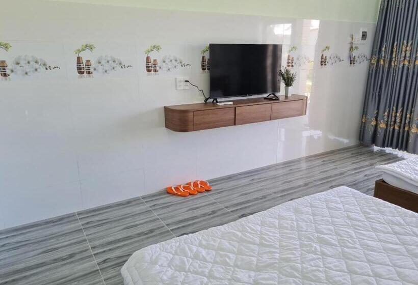 بانگلوی استاندارد, Texas Corner Resort